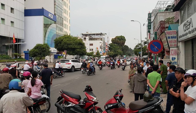 Cự cãi sau khi va quẹt xe, rút dao đâm chết đối phương