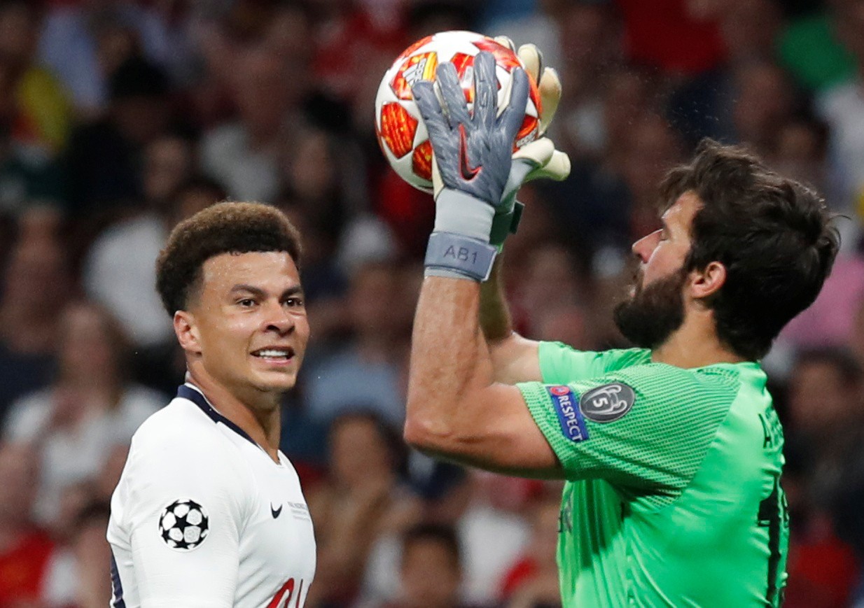 Bắn hạ Tottenham, Liverpool l&ecirc;n đỉnh ch&acirc;u &Acirc;u - Ảnh 7.