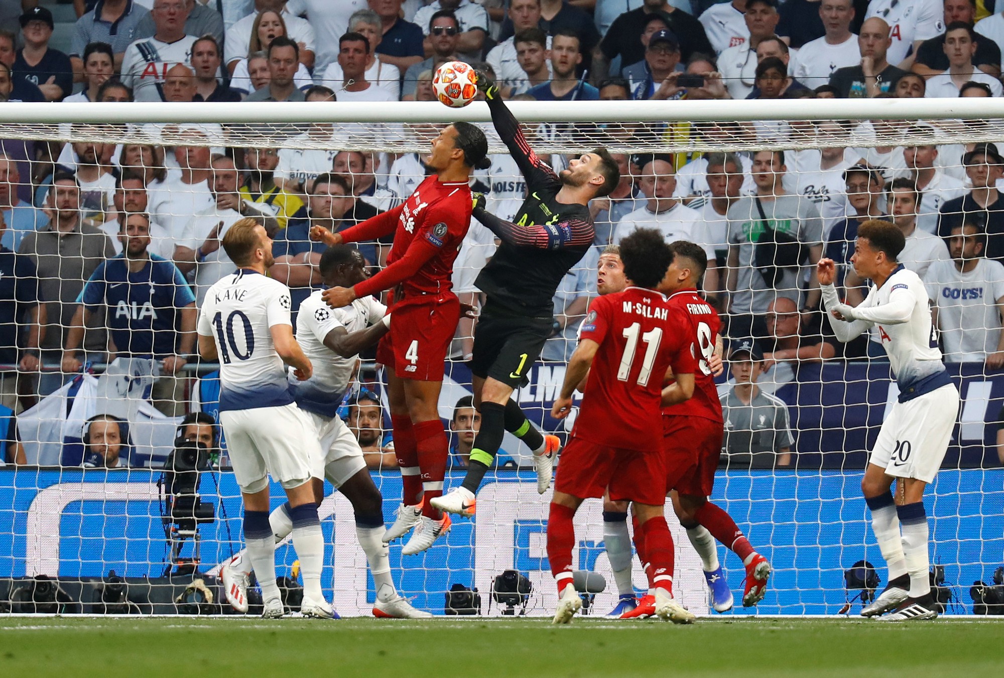Bắn hạ Tottenham, Liverpool l&ecirc;n đỉnh ch&acirc;u &Acirc;u - Ảnh 5.