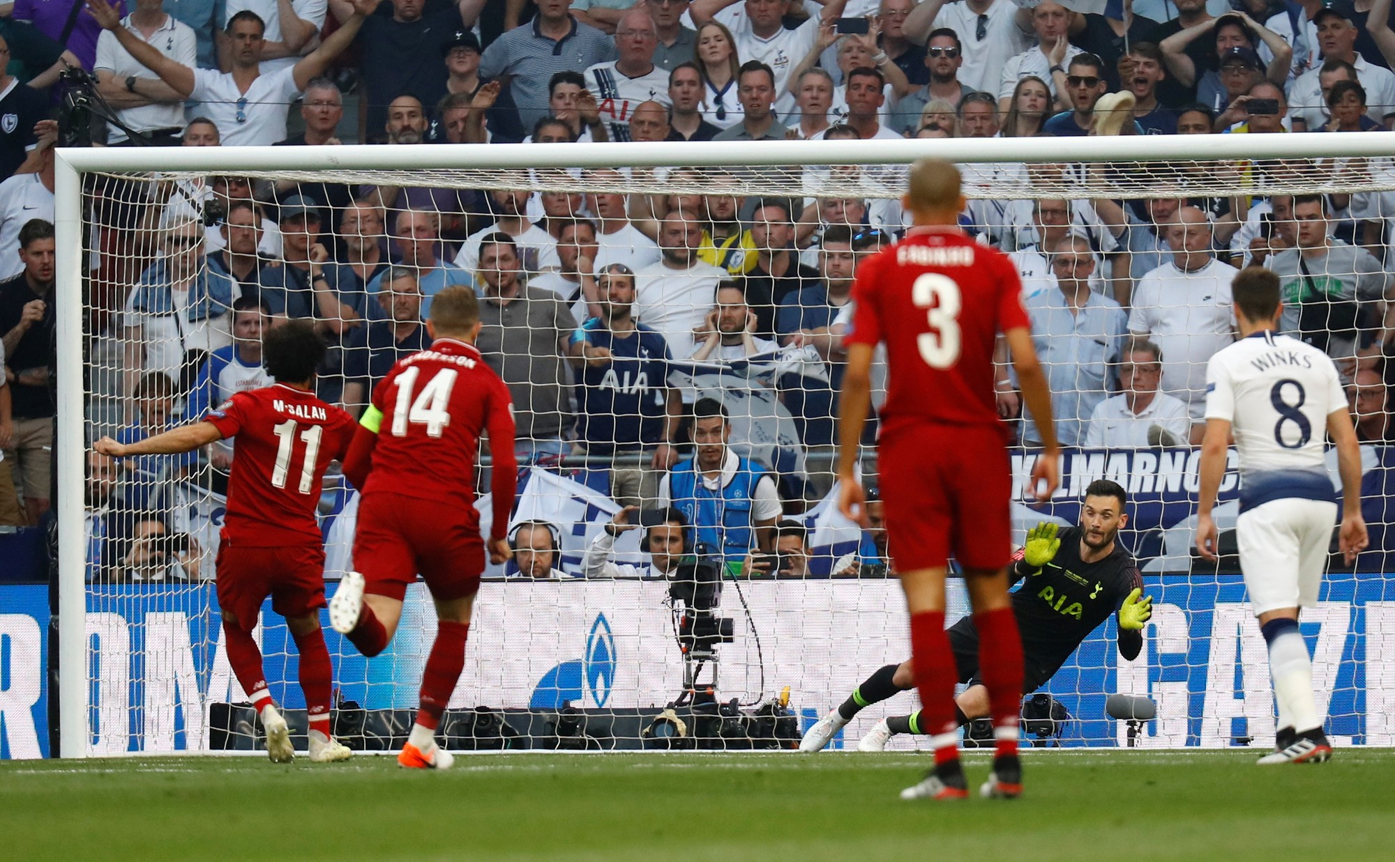 Bắn hạ Tottenham, Liverpool l&ecirc;n đỉnh ch&acirc;u &Acirc;u - Ảnh 3.