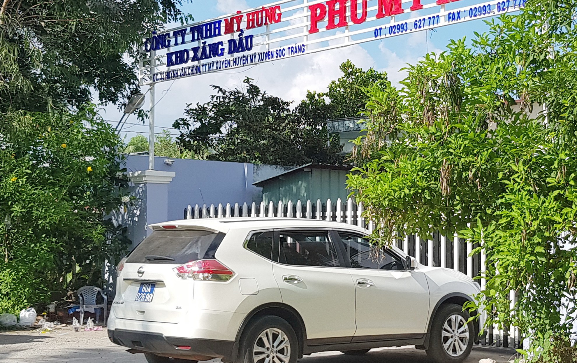 Công an khám xét 2 ngày tại kho xăng dầu của đại gia miền Tây