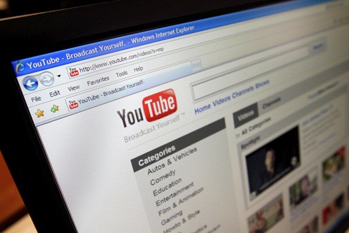 Th&ecirc;m nhiều nh&atilde;n h&agrave;ng d&iacute;nh quảng c&aacute;o tr&ecirc;n k&ecirc;nh Youtube bẩn - Ảnh 1.