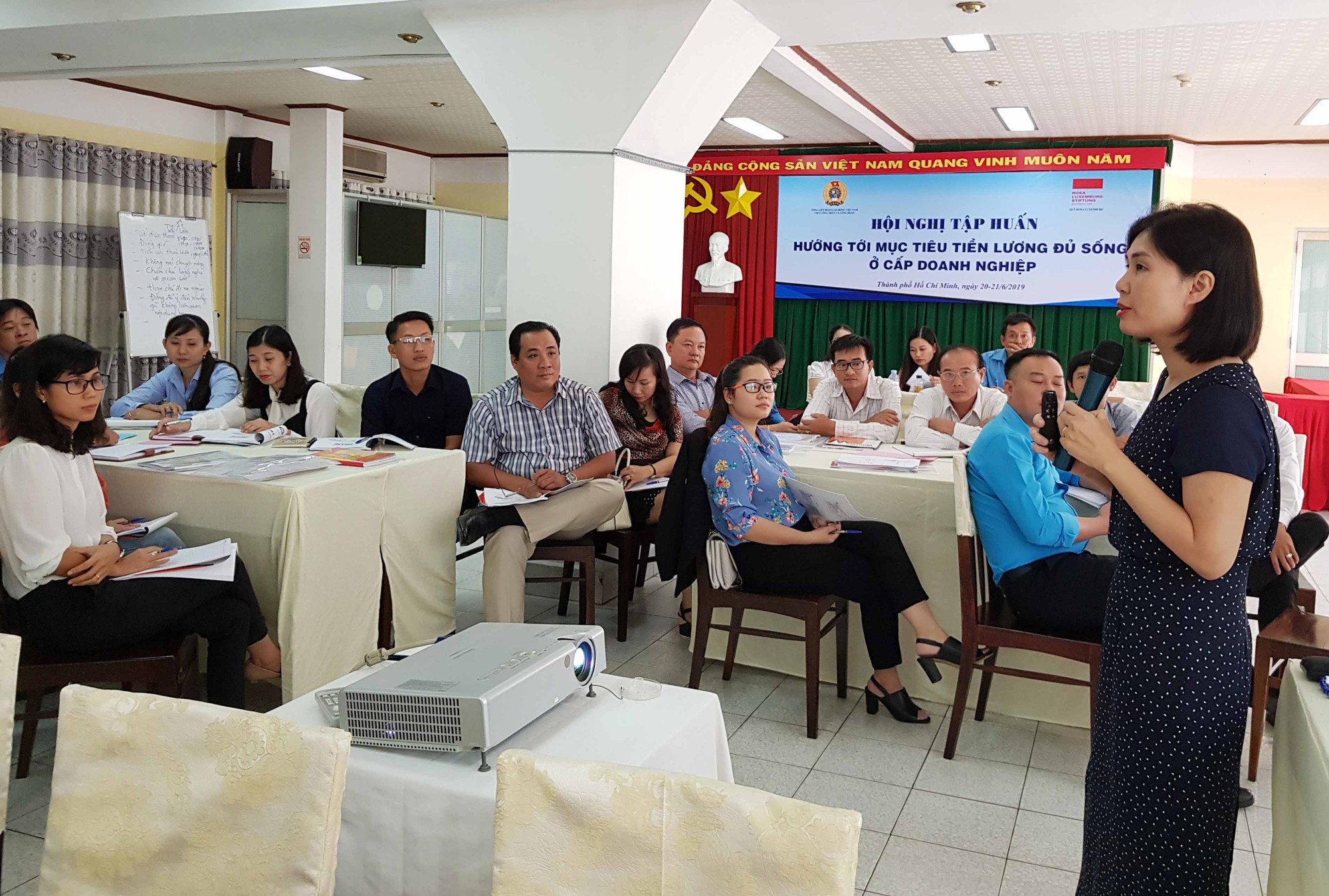 Để thương lượng thành công, cán bộ Công đoàn cần có kiến thức, kỹ năng