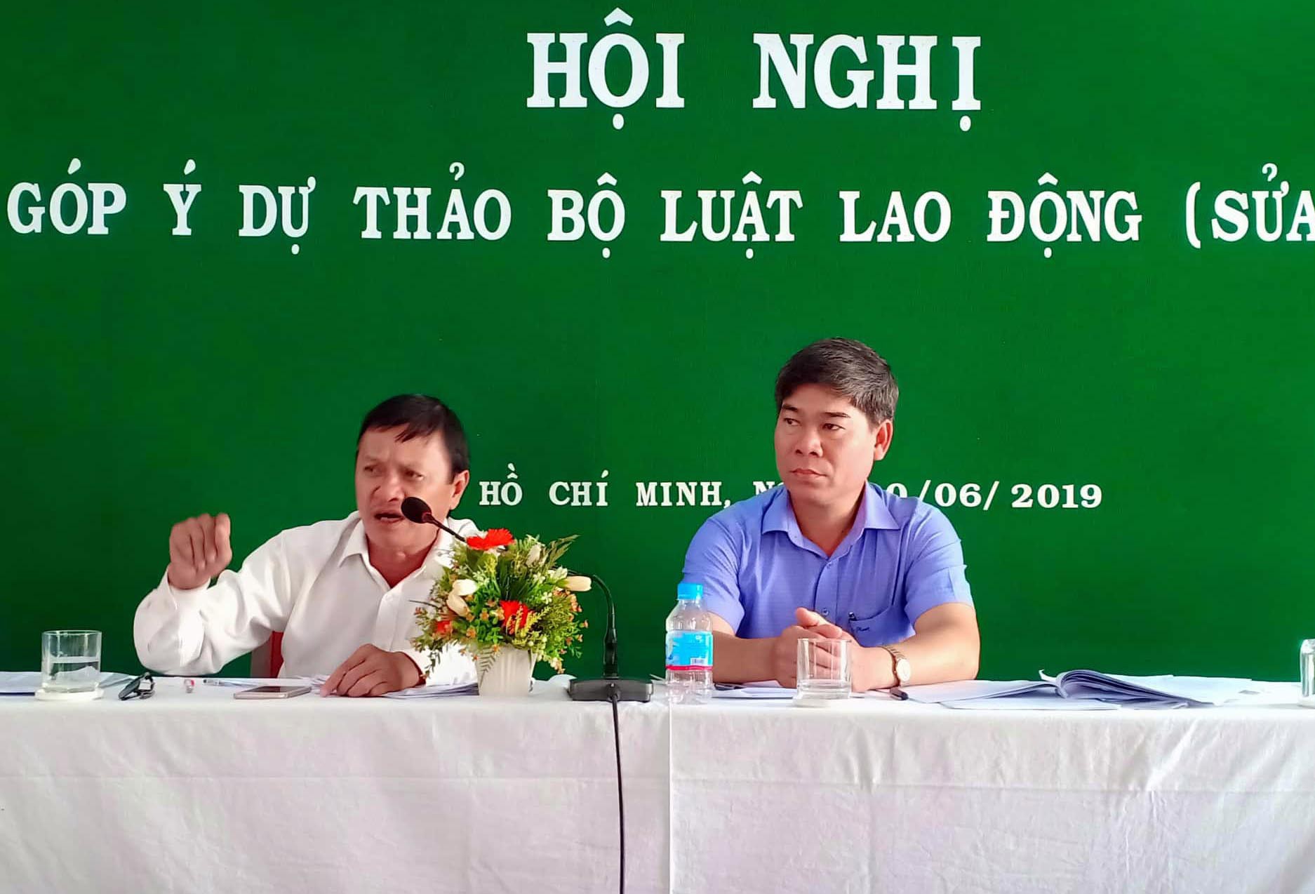 Doanh nghiệp giờ không cần đuổi vẫn khiến công nhân nghỉ việc!