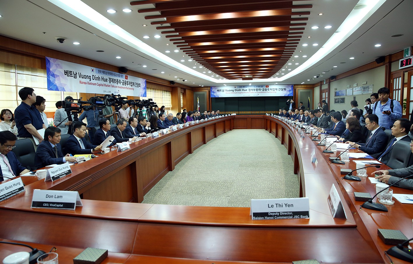 Đề nghị tập đoàn Hàn Quốc mua lại Ngân hàng Ocean Bank, GPBank, CBBank... - Ảnh 3.