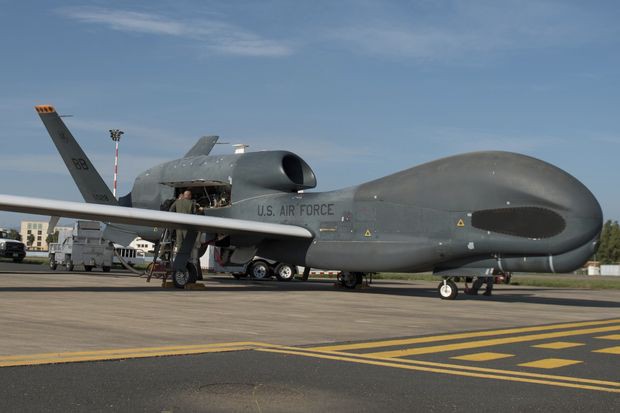 Ông Trump lên tiếng về vụ Iran bắn rơi UAV Mỹ