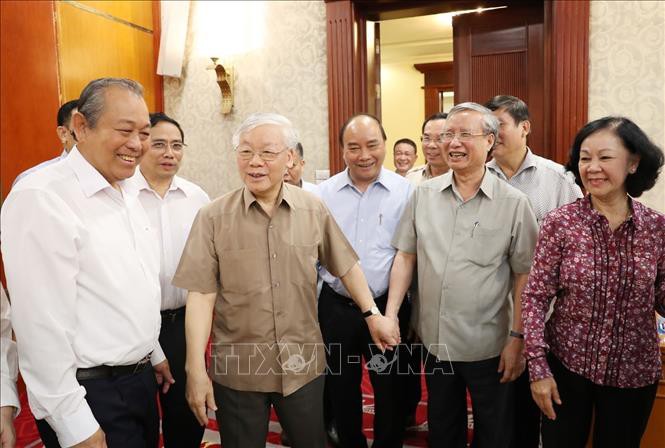 Những h&igrave;nh ảnh Tổng B&iacute; thư, Chủ tịch nước tại cuộc họp Bộ Ch&iacute;nh trị - Ảnh 3.
