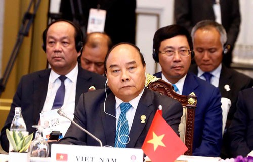 ASEAN cần ưu tiên gắn kết nội khối