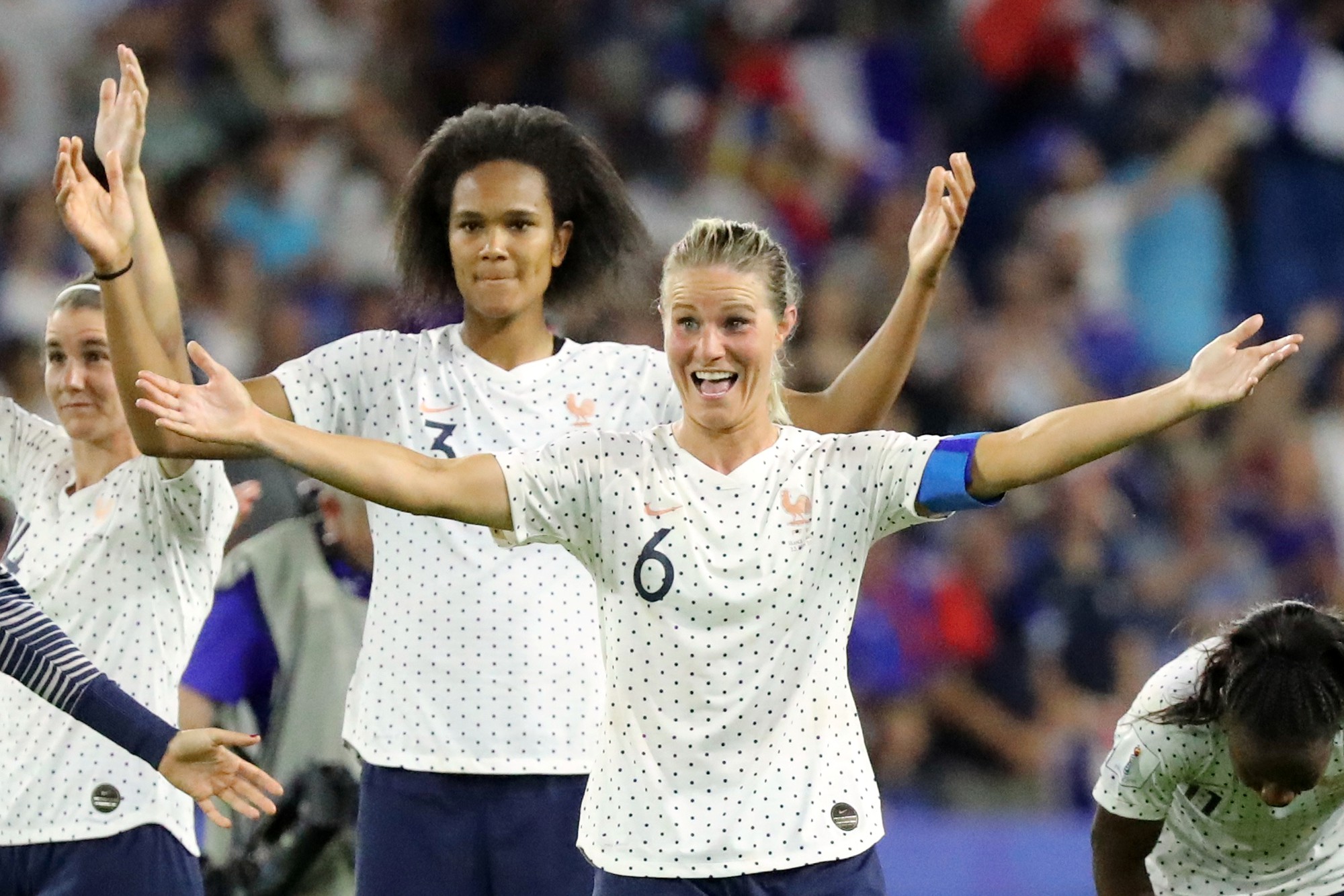 Clip: Henry lại gieo sầu cho Brazil tại World Cup