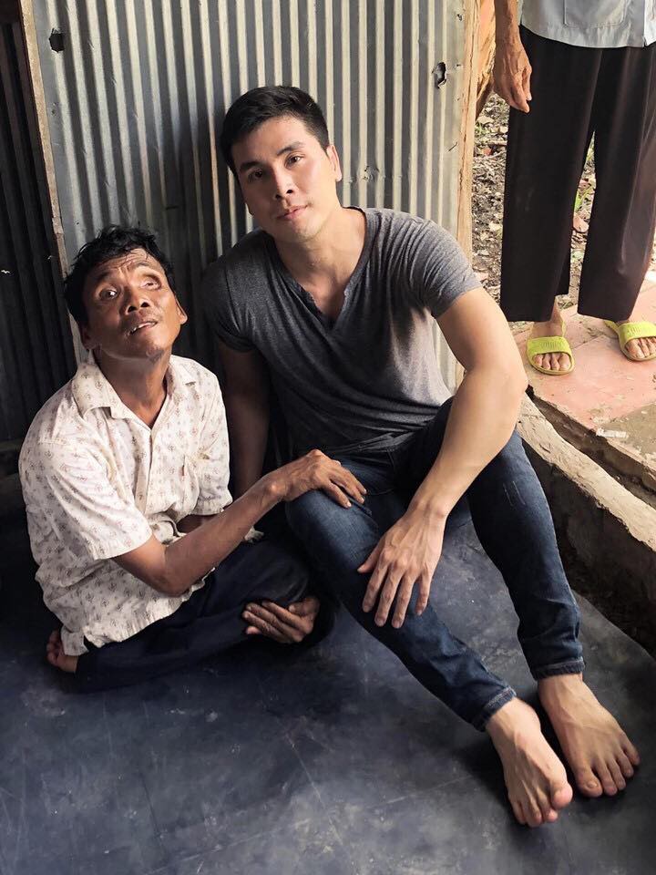 Đêm nhạc giúp đỡ người đàn ông teo tay chân, mất 1 mắt