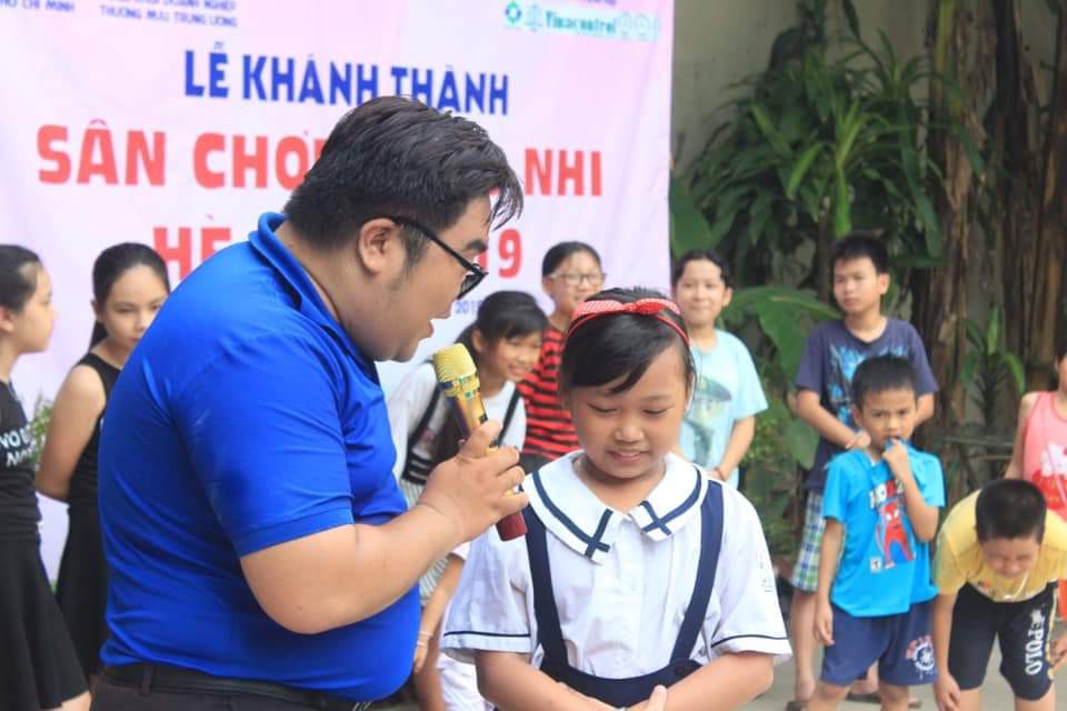 S&acirc;n chơi h&egrave; cho con c&ocirc;ng nh&acirc;n nh&agrave; trọ - Ảnh 1.