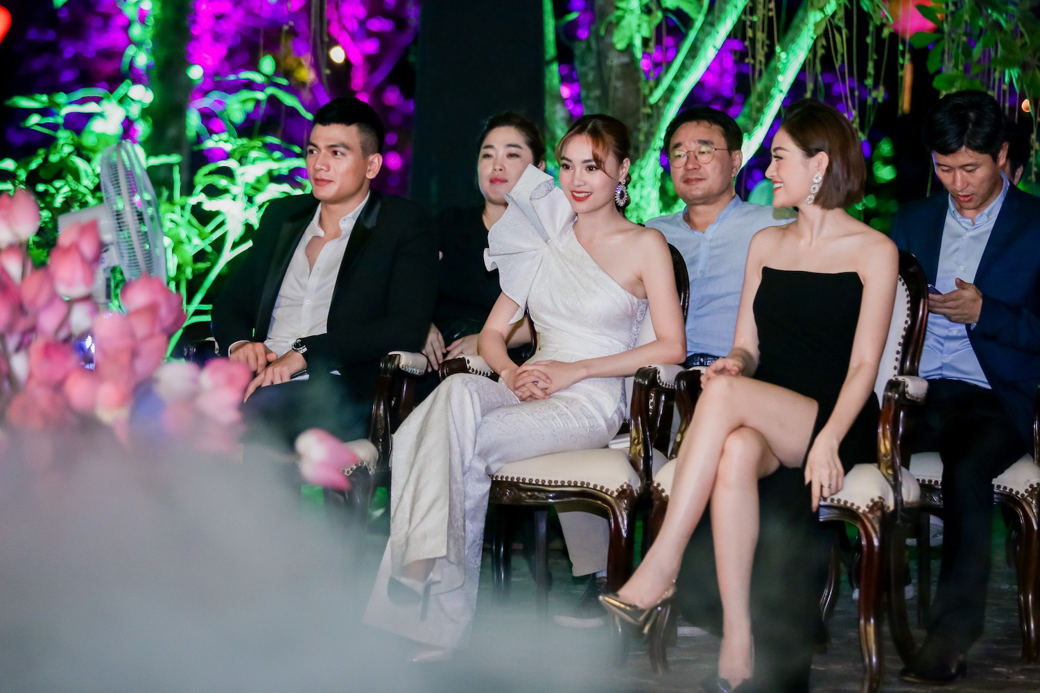 Lan Ngọc, Ngọc Tr&acirc;n duy&ecirc;n d&aacute;ng tại Huế - Ảnh 12.