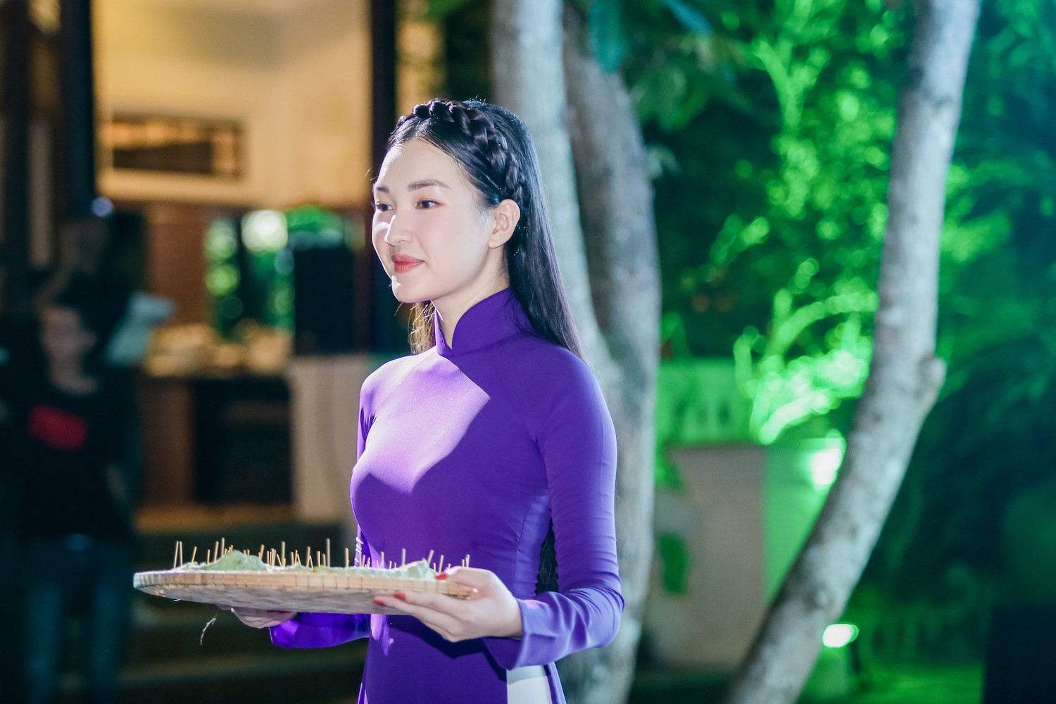 Lan Ngọc, Ngọc Tr&acirc;n duy&ecirc;n d&aacute;ng tại Huế - Ảnh 5.