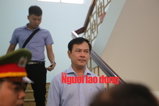Xét xử ông Nguyễn Hữu Linh tội dâm ô: Ba lý do khiến tòa phải trả hồ sơ