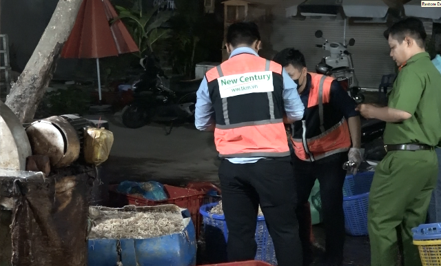 TP HCM: Công an mở đợt "triệt" thực phẩm bẩn qui mô lớn