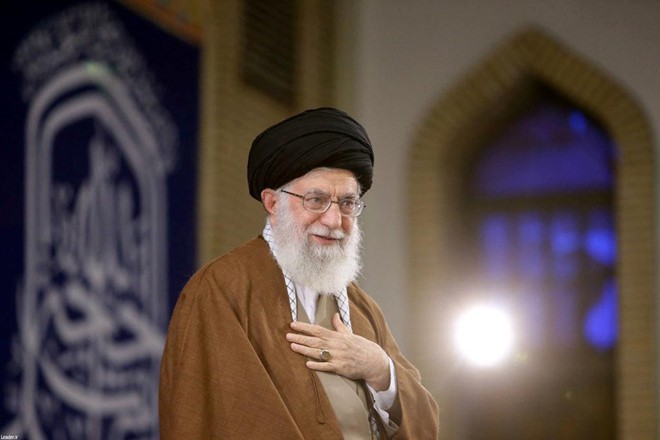 &Ocirc;ng Donald Trump: Lệnh trừng phạt l&atilde;nh đạo Iran l&agrave; thỏa đ&aacute;ng  - Ảnh 1.
