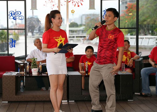 Livestream lần thứ tư Hành trình Hát vì đội tuyển: Nhận diện tác phẩm "ứng viên"