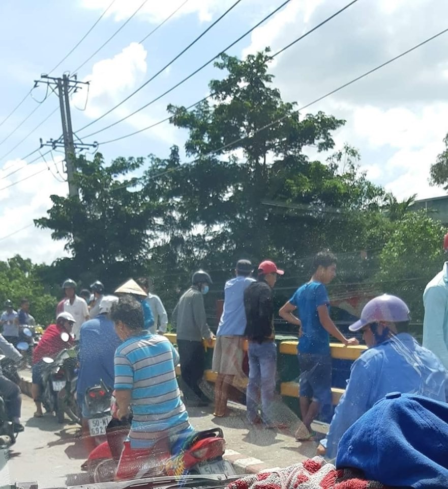 Long An: Phát hiện thi thể đàn ông trôi sông, chưa rõ danh tính