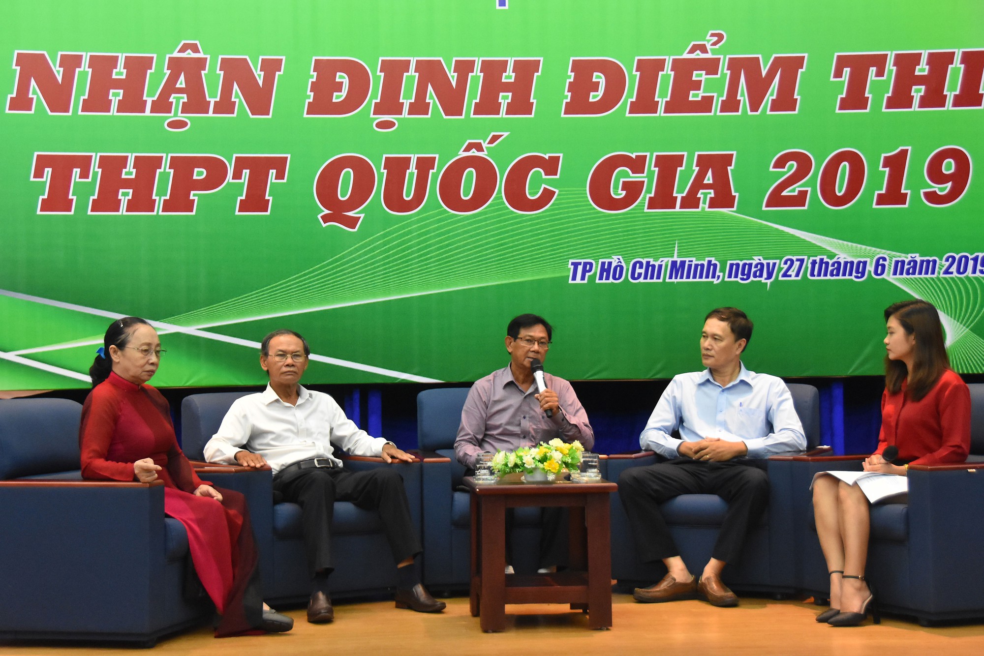 Thi THPT quốc gia 2019: Phổ điểm cao hơn, điểm chuẩn sẽ tăng