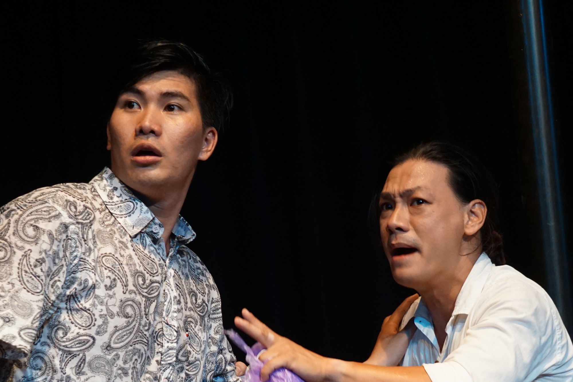 Cười ra nước mắt với Tiền l&agrave; số 1 - Ảnh 4.
