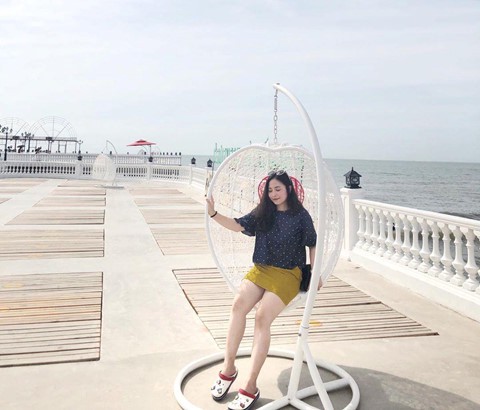 Check-in liền tay cầu cảng Hải Tiến đẹp tựa trời Tây ở Thanh Hoá - Ảnh 8.