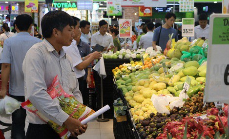 Hàng Việt chờ ngày tươi sáng