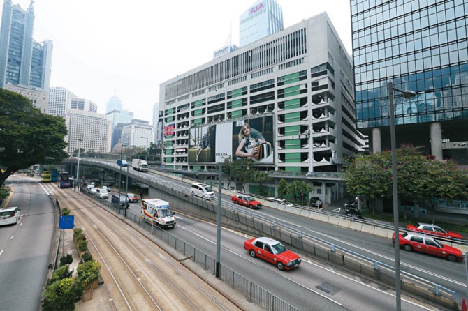 &Ocirc;ng tr&ugrave;m nh&agrave; đất trở th&agrave;nh người gi&agrave;u nhất Hong Kong v&agrave;o ng&agrave;y nghỉ hưu - Ảnh 2.