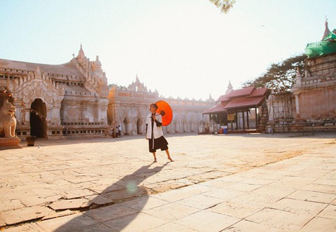 Tiếng v&oacute; ngựa len lỏi giữa những khu đền ở Myanmar - Ảnh 14.