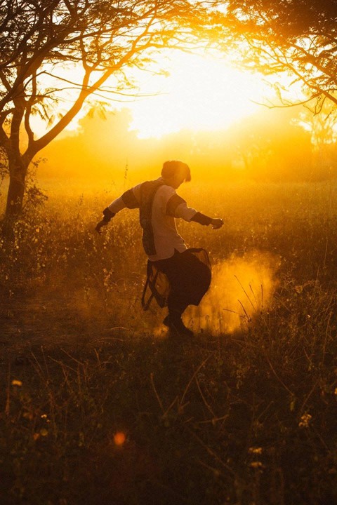 Tiếng v&oacute; ngựa len lỏi giữa những khu đền ở Myanmar - Ảnh 8.