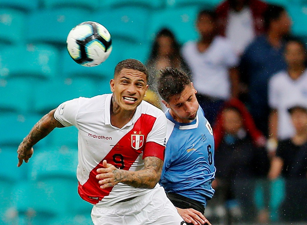 Không sút cú nào vẫn vào bán kết, Peru gây náo loạn Copa America