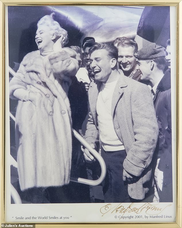 Ảnh hiếm biểu tượng sex Marilyn Monroe tiếp tục được rao bán - Ảnh 4.