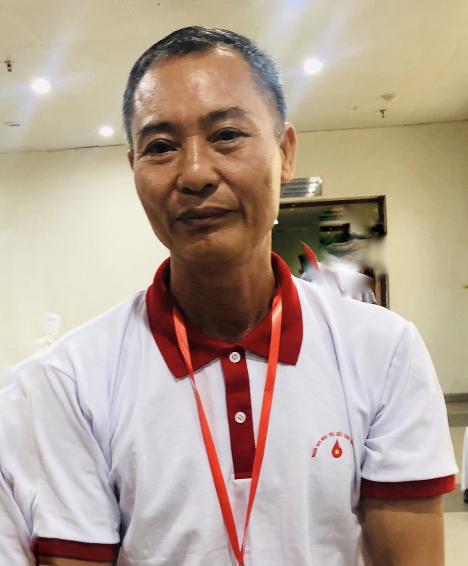 Chứng kiến mẹ mất vì thiếu máu truyền, người đàn ông đặt mục tiêu hiến máu 100 lần - Ảnh 2.