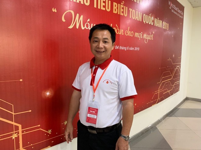 Chứng kiến mẹ mất vì thiếu máu  truyền, người đàn ông đặt mục tiêu hiến máu 100 lần