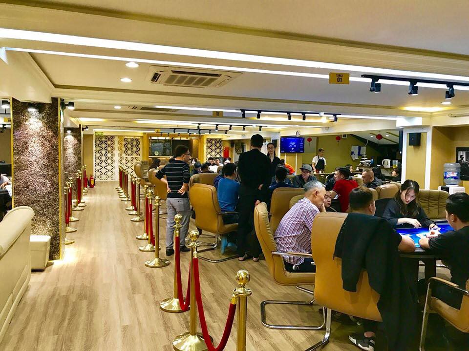 Bắt ông chủ CLB Poker ở Hà Nội về hành vi tổ chức đánh bạc