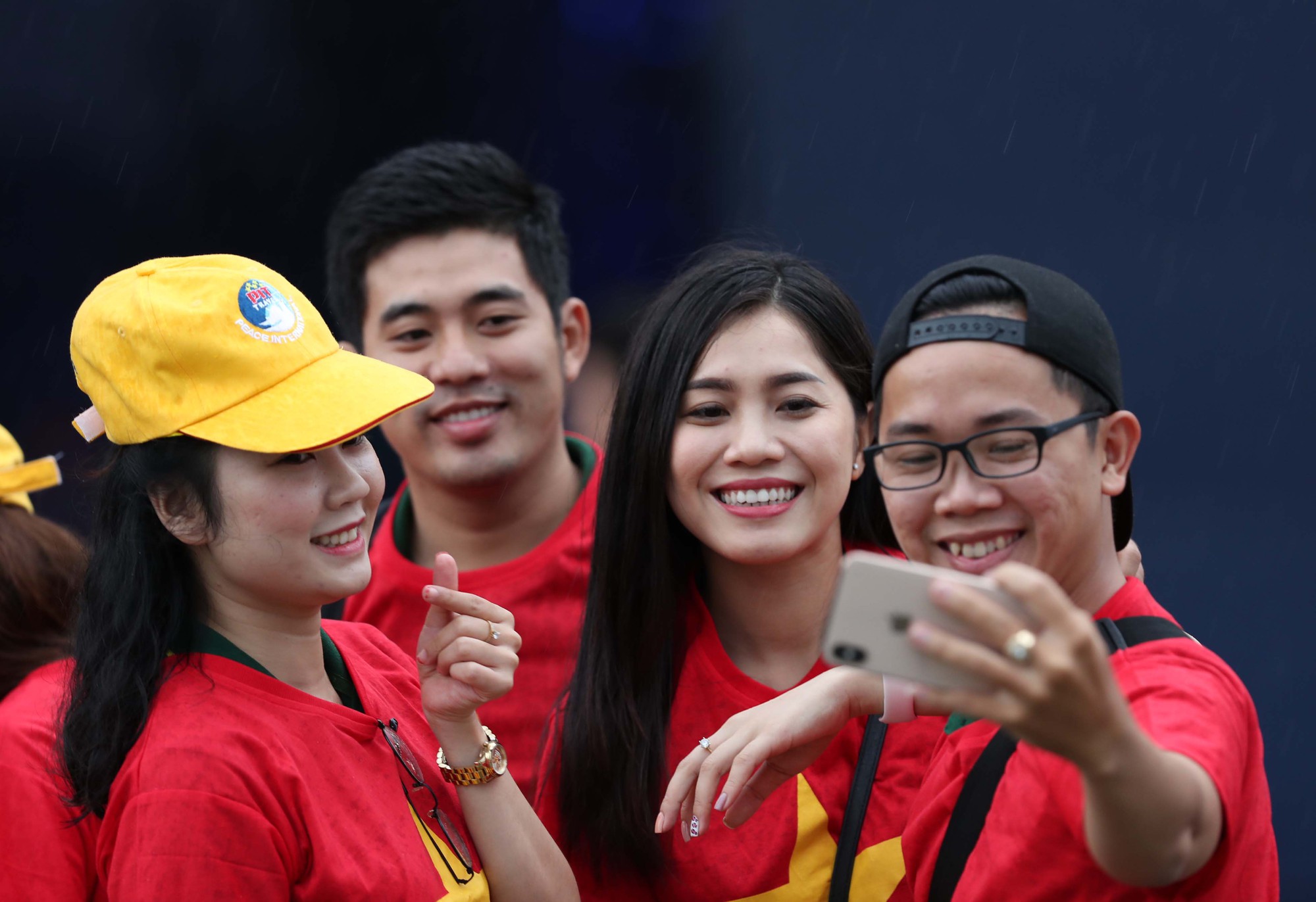 Th&aacute;i Lan - Việt Nam 0-1: Anh Đức đưa Việt Nam v&agrave;o chung kết - Ảnh 1.