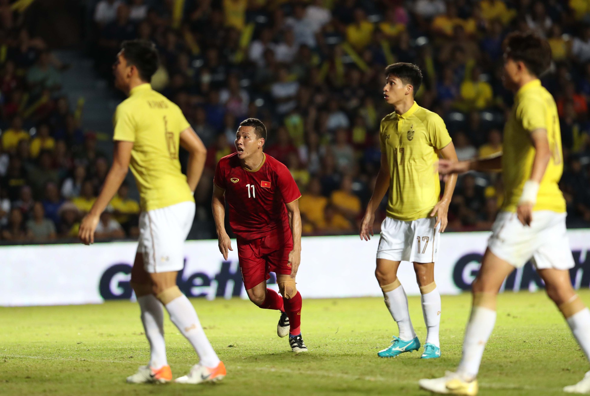 Th&aacute;i Lan - Việt Nam 0-1: Anh Đức đưa Việt Nam v&agrave;o chung kết - Ảnh 2.