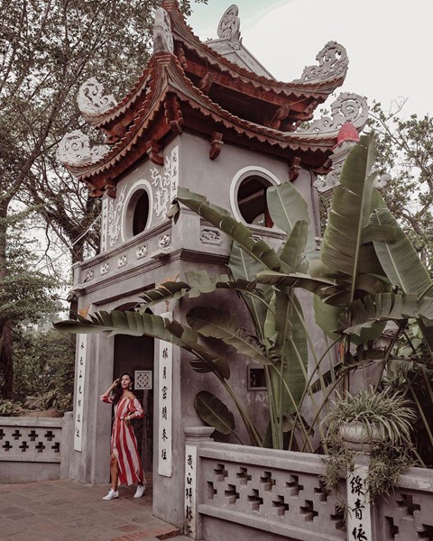 H&agrave;nh tr&igrave;nh xuy&ecirc;n Việt của ch&aacute;u g&aacute;i tỉ ph&uacute; Anh - Ảnh 22.
