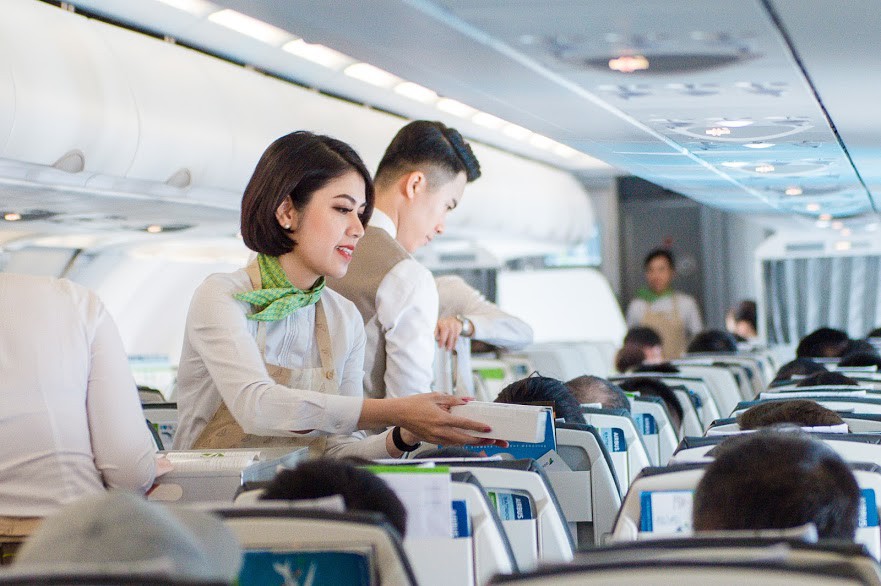 Chuyến bay đặc biệt của Bamboo Airways khởi đầu h&agrave;nh tr&igrave;nh bay Xanh - Ảnh 7.