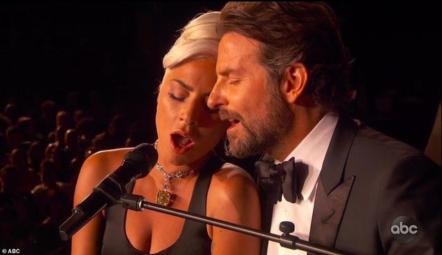 Bradley Cooper và Irina Shayk đường ai nấy bước - Ảnh 2.