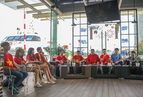 Livestream thứ 3 "Hành trình hát vì đội tuyển": "Hòa ca" chờ đoạt cúp vô địch