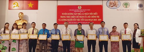 Tuyên dương điển hình học tập và làm theo gương Bác Hồ