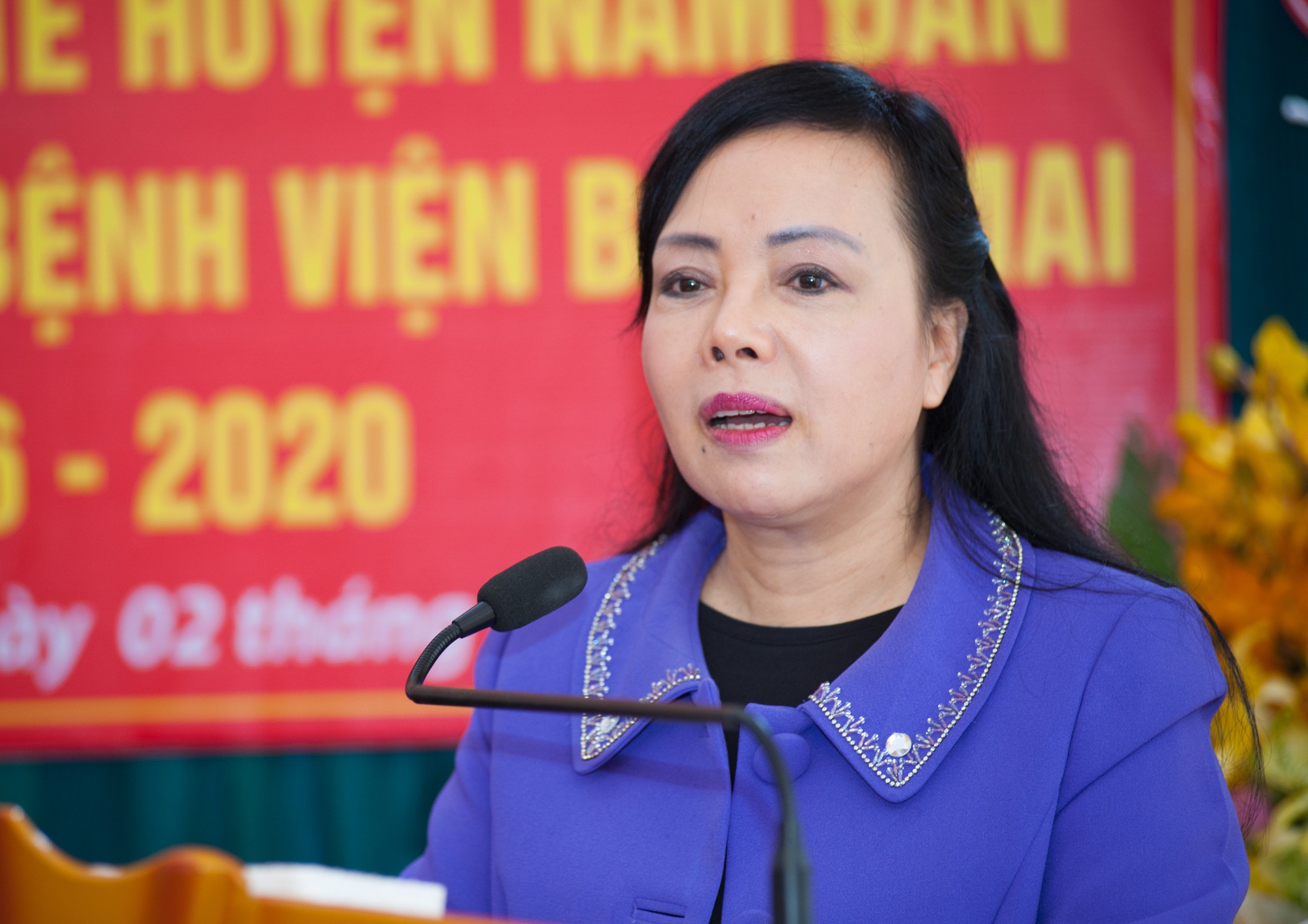 Bộ trưởng Nguyễn Thị Kim Tiến: Đến bệnh viện n&agrave;o t&ocirc;i cũng kiểm tra nh&agrave; vệ sinh - Ảnh 1.