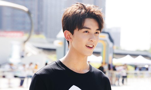 Những sao nh&iacute; dậy th&igrave; th&agrave;nh c&ocirc;ng của showbiz Trung Quốc - Ảnh 11.