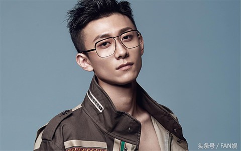 Những sao nh&iacute; dậy th&igrave; th&agrave;nh c&ocirc;ng của showbiz Trung Quốc - Ảnh 6.
