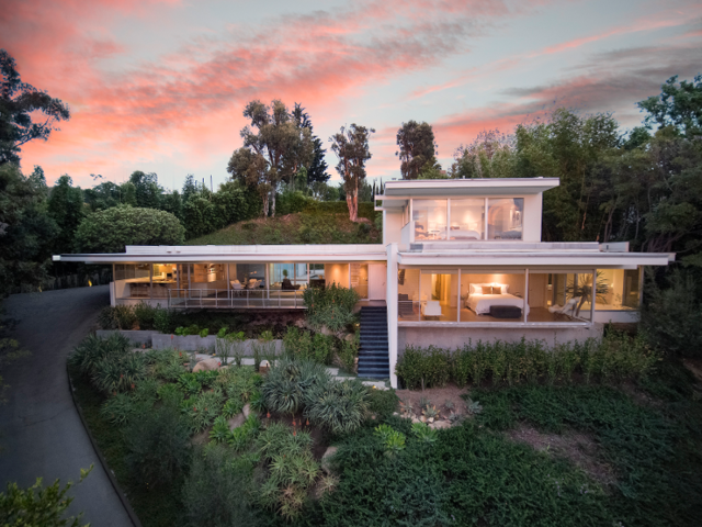 B&ecirc;n trong biệt thự xa hoa, đắt đỏ nhất Los Angeles - Ảnh 9.