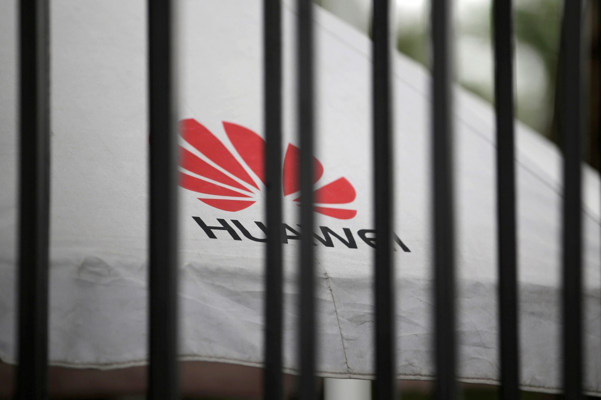 An ninh quốc gia Mỹ bị đe dọa vì... cấm Huawei?