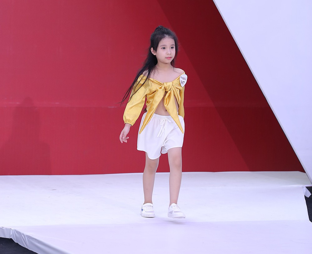 Những đứa trẻ mang khát vọng nổi tiếng của bố mẹ