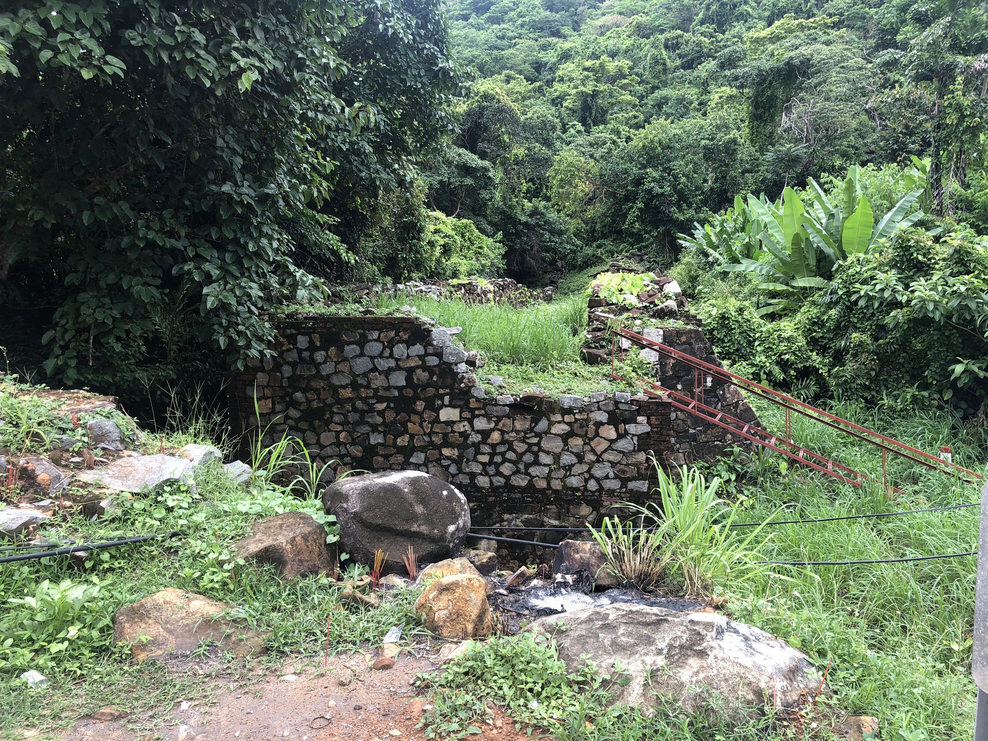 Côn Đảo - vùng đất tâm linh - Ảnh 9.
