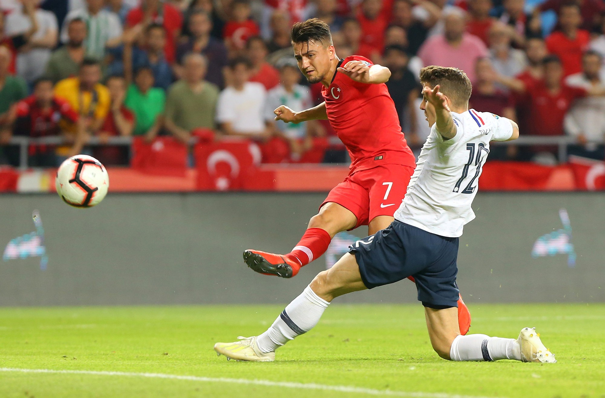 Sốc: Thổ Nhĩ Kỳ quật ngã nhà vô địch World Cup ở vòng loại Euro - Ảnh 5.