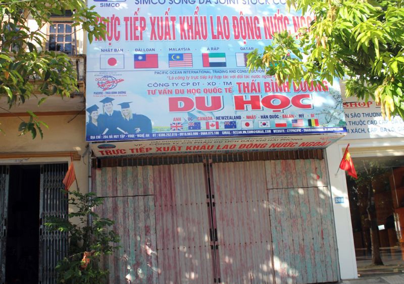 Mu&ocirc;n vạn kiểu xuất khẩu lao động &ldquo;chui&rdquo; - Ảnh 2.